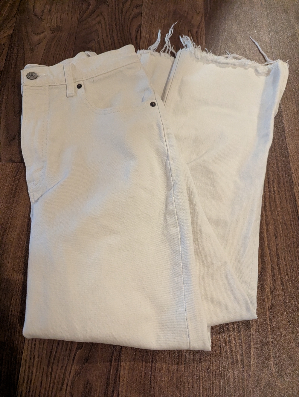 Abercrombie & Fitch Size 27/4R The Kick Flare Ultra High Rise Jeans White